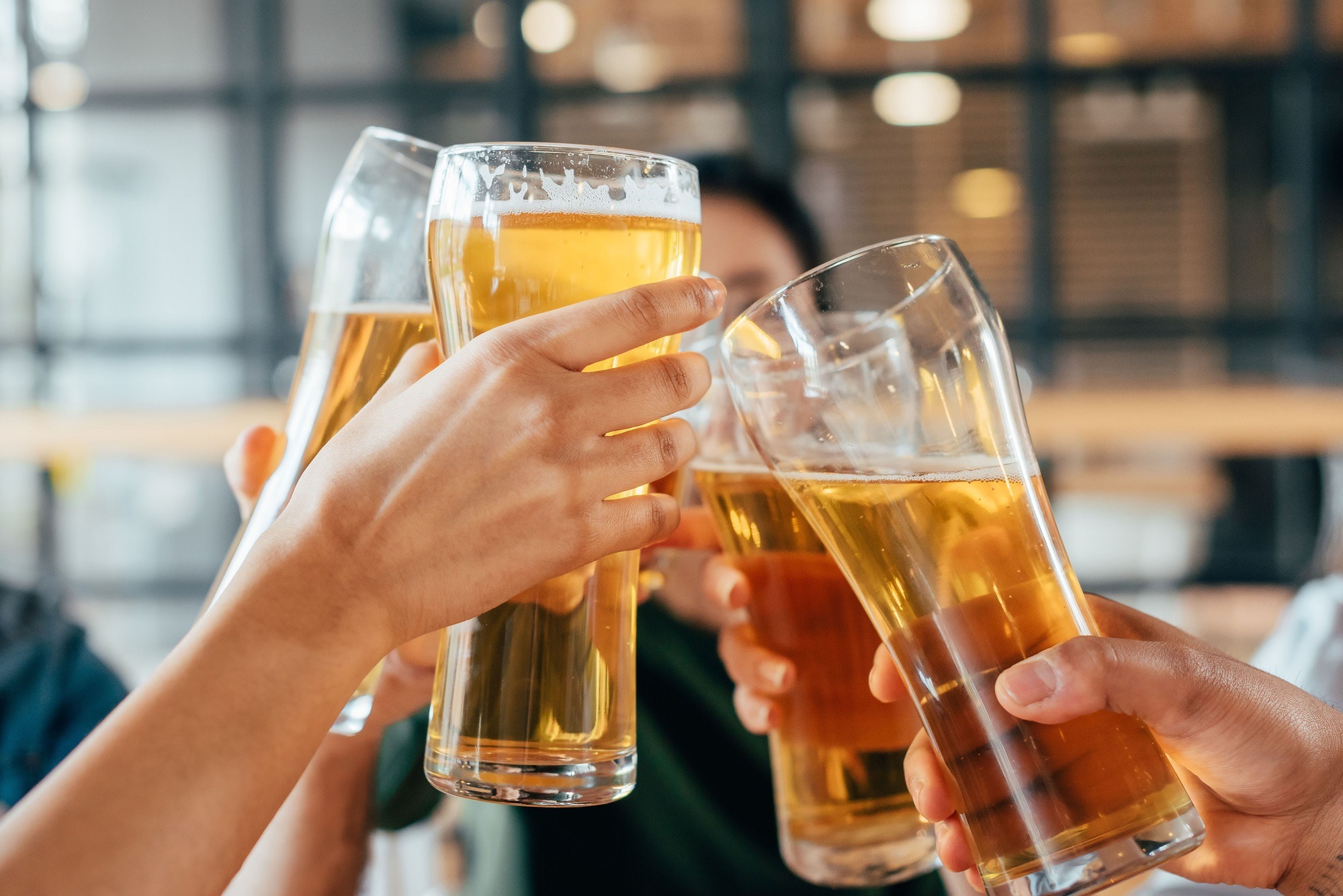 Ce bauturi alcoolice fac bine organismului si cum trebuie consumate?