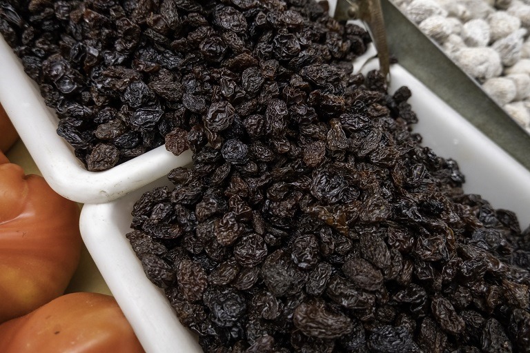 Top 10 beneficii ale consumului de prune uscate