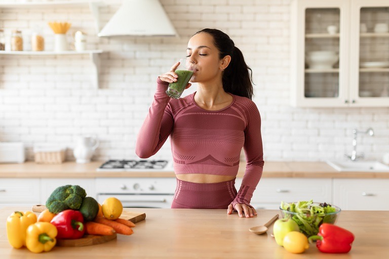 5 rețete de smoothie pentru detox